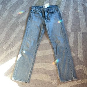 Hi! I’m selling these super comfy BDG jeans. Perfect for everyday wear.